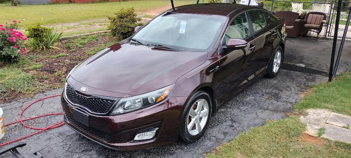 Kia Optima polished up by Grindtime Mobile Detailing